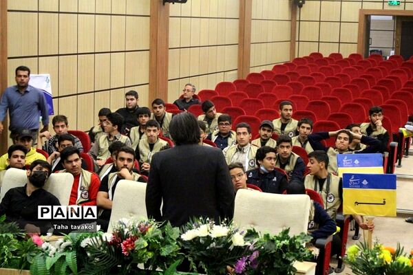 مراسم محفل انس با قرآن کریم ‌اردوی قطبی در اردوگاه دماوند