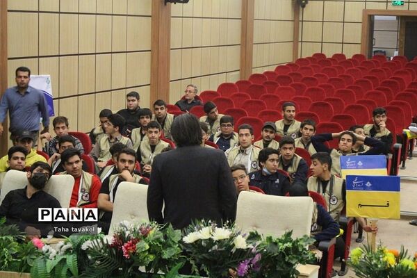 مراسم محفل انس با قرآن کریم ‌اردوی قطبی در اردوگاه دماوند