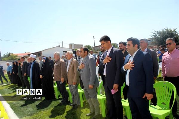 آیین افتتاح‌ زمین‌چمن مصنوعی دبستان شهید اسدیان