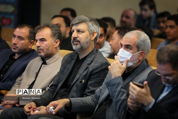 همایش «مداحان تعلیم و تربیت» در حرم مطهر امام خمینی(ره)