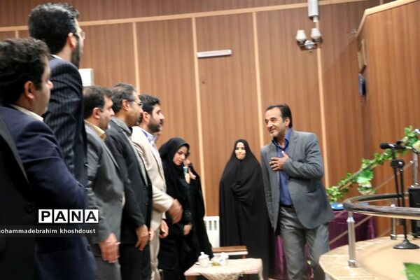 جلسه هم‌اندیشی روابط عمومی‌های قطب شهید برونسی به‌مناسبت هفته دولت