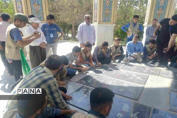 دانش‌آموزان اعضای سازمان دانش‌آموزی آذربایجان شرقی در اردوی قطبی