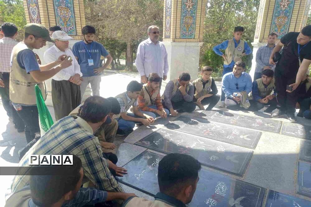 دانش‌آموزان اعضای سازمان دانش‌آموزی آذربایجان شرقی در اردوی قطبی