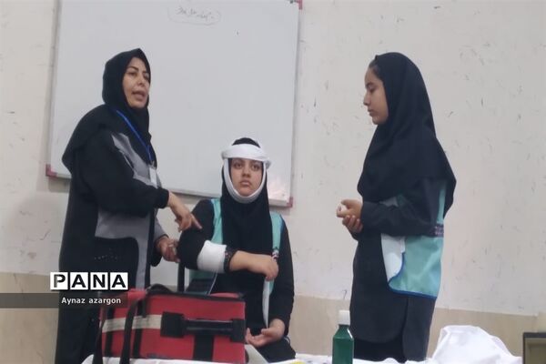 توسعه مهارت‌های اجتماعی و فردی دانش‌آموزان در اردوی قطبی استان گلستان