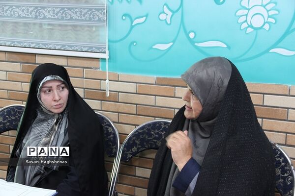 جلسه نمایندگان شورای موسسان مدارس غیردولتی شهرستان‌های استان تهران