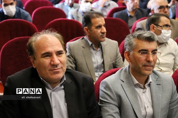 تجلیل از برگزیدگان جشنواره تجارب برتر استان کرمانشاه