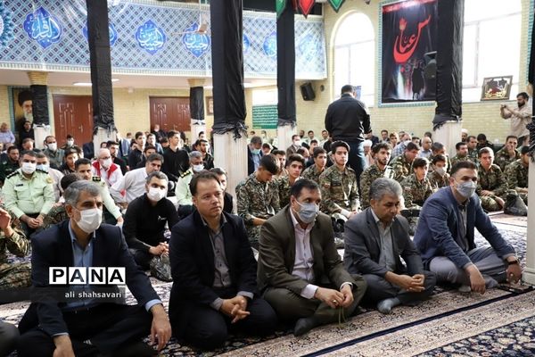 آیین غبارروبی و عطرافشانی مزار شهدا به‌مناسبت هفته دولت