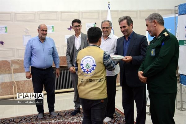 نشست جهاد تبیین اعضای سازمان دانش‌آموزی در اردوی قطب 5  آذربایجان غربی