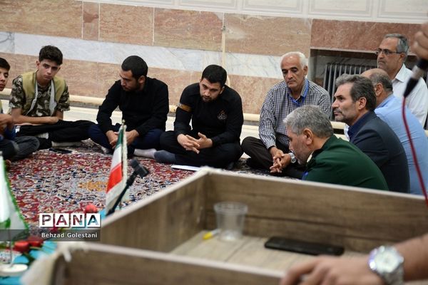 نشست جهاد تبیین اعضای سازمان دانش‌آموزی در اردوی قطب 5  آذربایجان غربی