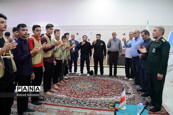 نشست جهاد تبیین اعضای سازمان دانش‌آموزی در اردوی قطب 5  آذربایجان غربی