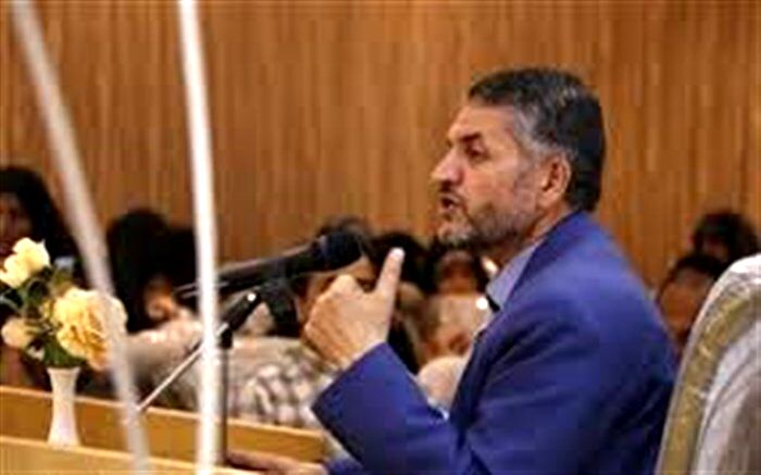 حضور مدیرکل آموزش و پرورش قم در جمع نمازگزاران مسجد قبا