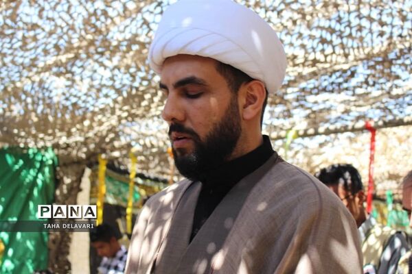 نماز جماعت در آخرین روز از اردوی قطبی اعضای سازمان دانش‌آموزی به میزبانی شهرستان‌های استان تهران