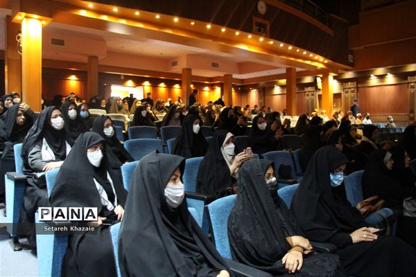 مراسم بزرگداشت هفته دولت به‌میزبانی آموزش و پرورش ناحیه 6 مشهد