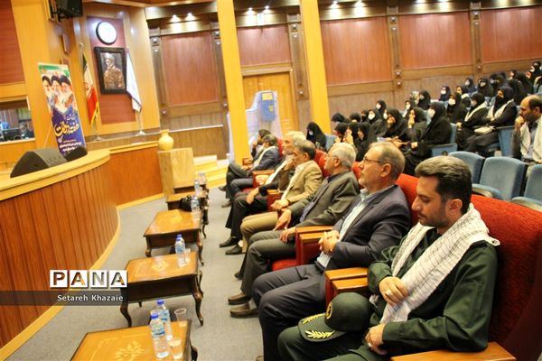 مراسم بزرگداشت هفته دولت به‌میزبانی آموزش و پرورش ناحیه 6 مشهد