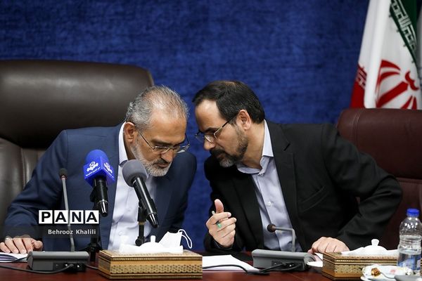 نشست خبری  معاون پارلمانی رئیس جمهوری