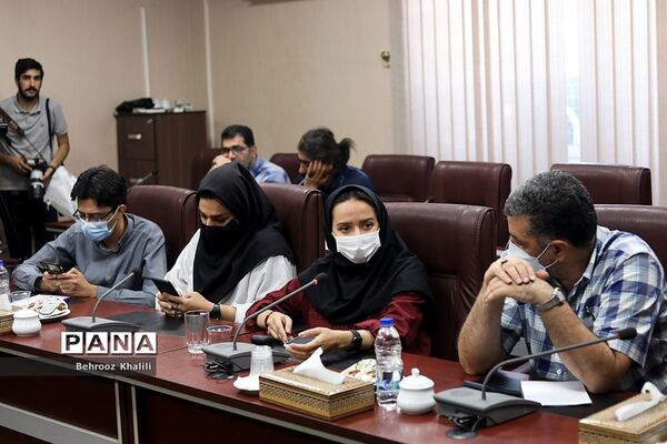 نشست خبری  معاون پارلمانی رئیس جمهوری