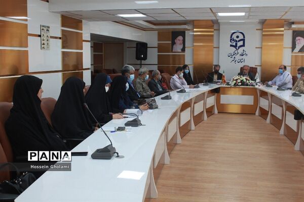 نشست توجیهی با مصاحبه شوندگان و داوطلبان دانشگاه فرهنگیان استان بوشهر