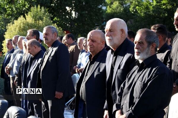 آیین تجلیل از پیرغلامان و خادمان حسینی زنجان