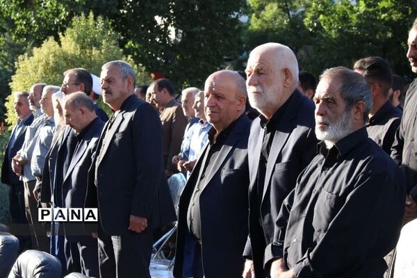 آیین تجلیل از پیرغلامان و خادمان حسینی زنجان