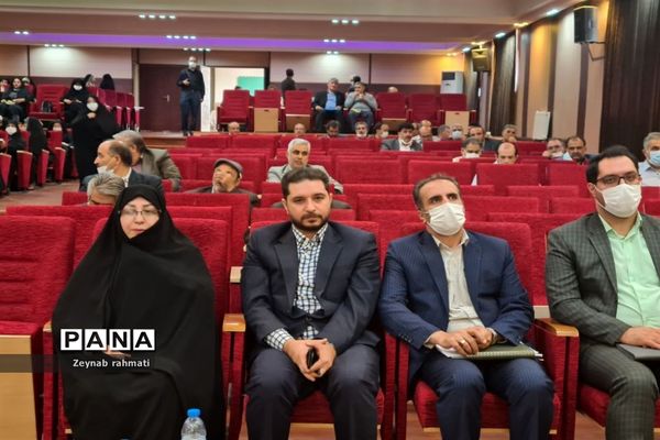 برگزاری جلسه پروژه مهر با حضور مدیران مدارس منطقه ۱۳