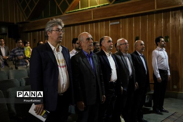 مراسم بزرگداشت مقام خبرنگار