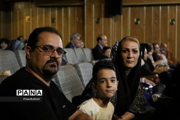 مراسم بزرگداشت مقام خبرنگار
