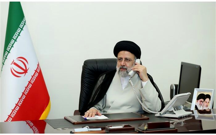گفت‌وگوی تلفنی رئیس‌جمهوری با مراجع عظام تقلید به مناسبت هفته دولت