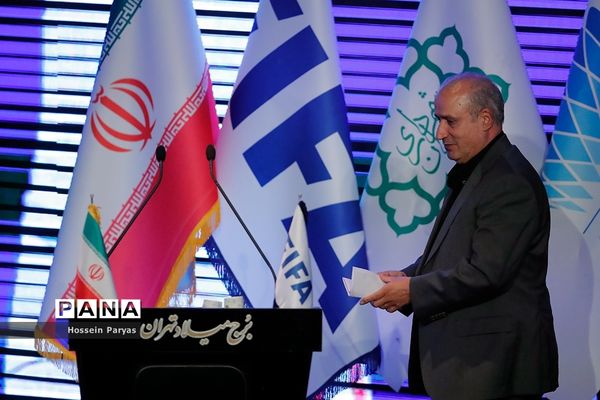 رونمایی از کاپ جام جهانی ۲۰۲۲ در برج میلاد تهران