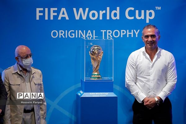 رونمایی از کاپ جام جهانی ۲۰۲۲ در برج میلاد تهران