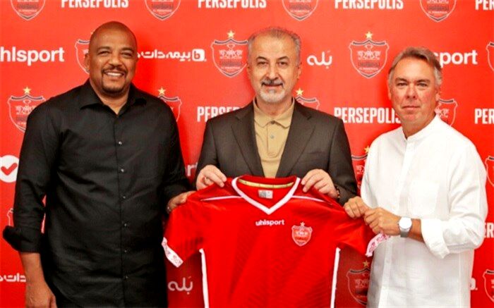 مربی پرسپولیس به اضافه وزن ستاره سرخ‌ها و انتقاد از مهدی عبدی واکنش نشان داد