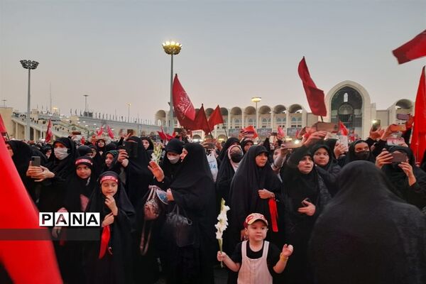 بدرقه خدام و طلائیه داران اربعین حسینی