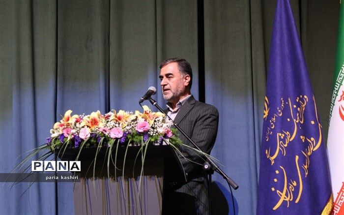تالار مرکزی ساری متعلق به اهالی فرهنگ و هنر مازندران است