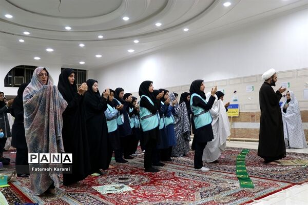 برنامه فرهنگی سوگواری حضرت رقیه (س) اعضای دختر سازمان دانش‌آموزی قطب 5 آذربایجان غربی