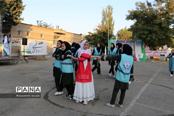 بازی‌های بومی محلی و اردویی اعضای دختر اردوی قطب 5 آذربایجان غربی