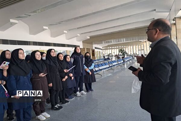دانش‌آموزان دختر اعضای سازمان دانش‌آموزی آذربایجان شرقی در اردوی قطبی