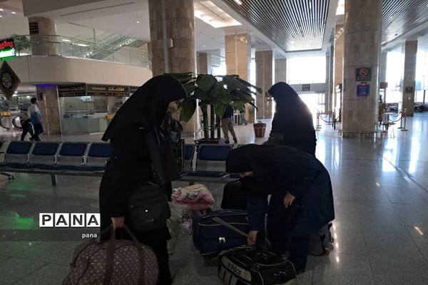 دانش‌آموزان دختر اعضای سازمان دانش‌آموزی آذربایجان شرقی در اردوی قطبی