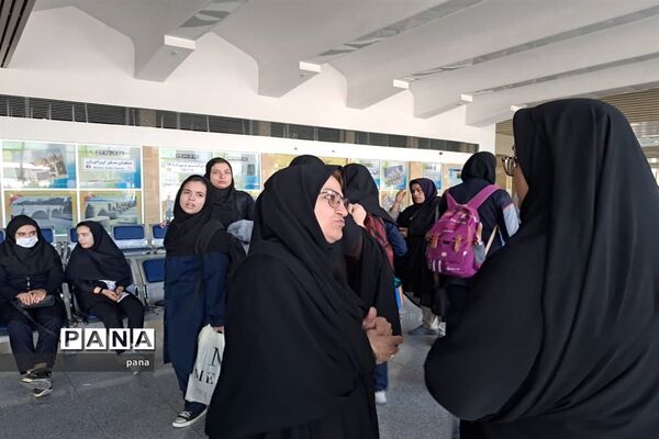 دانش‌آموزان دختر اعضای سازمان دانش‌آموزی آذربایجان شرقی در اردوی قطبی