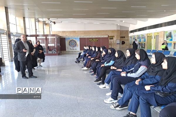 دانش‌آموزان دختر اعضای سازمان دانش‌آموزی آذربایجان شرقی در اردوی قطبی