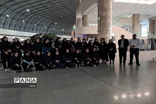 دانش‌آموزان دختر اعضای سازمان دانش‌آموزی آذربایجان شرقی در اردوی قطبی
