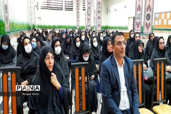 دوره‌ توانمندسازی و مهارت‌افزایی مربیان پیش‌دبستانی و مهدهای کودک در اسلامشهر