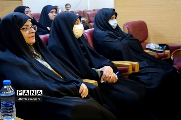 برگزاری دومین نشست مدیران مدارس منطقه ۱۴ در برج میلاد