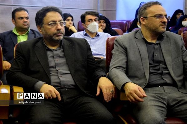 برگزاری دومین نشست مدیران مدارس منطقه ۱۴ در برج میلاد