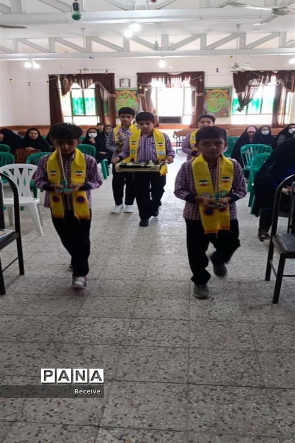 دیدار رئیس سازمان دانش‌آموزی فارس با مربیان و دانش‌آموزان در کوار