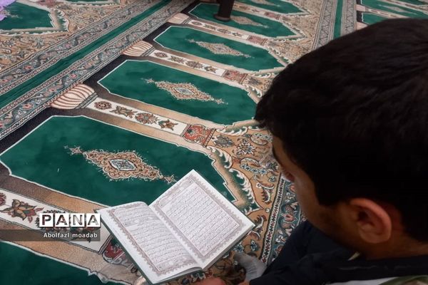 برگزاری ‌محفل انس با قرآن در ‌اردوی قطبی - گلستان