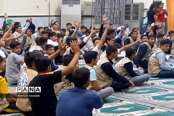 برگزاری ‌محفل انس با قرآن در ‌اردوی قطبی - گلستان