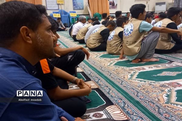 برگزاری ‌محفل انس با قرآن در ‌اردوی قطبی - گلستان