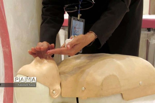 اولین روز حضور دانش‌آموزان خوزستان در اردوی قطبی لرستان