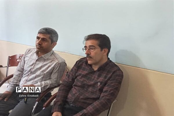 برگزاری میز خدمت مدارس استثنائی در شهرستان ملارد