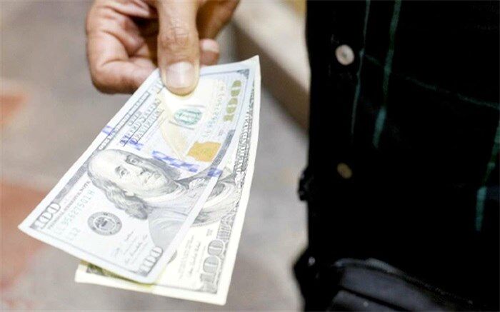اعلام نرخ دلار در صرافی بانکی