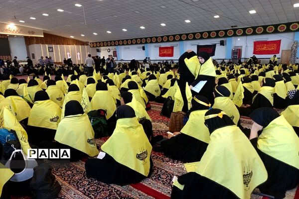 مراسم بدرقه کاروان دانش‌آموزی پیاده‌روی اربعین حسینی